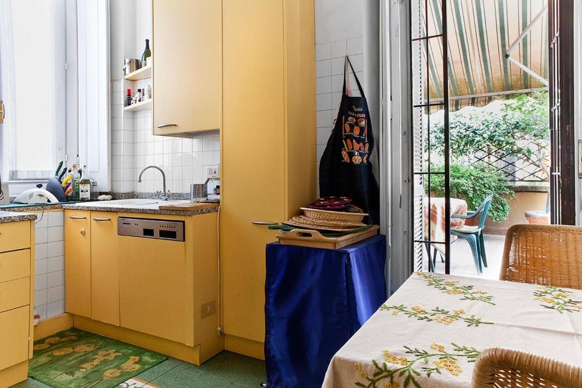 Apartment With Terrace In Central Mailand Exterior foto